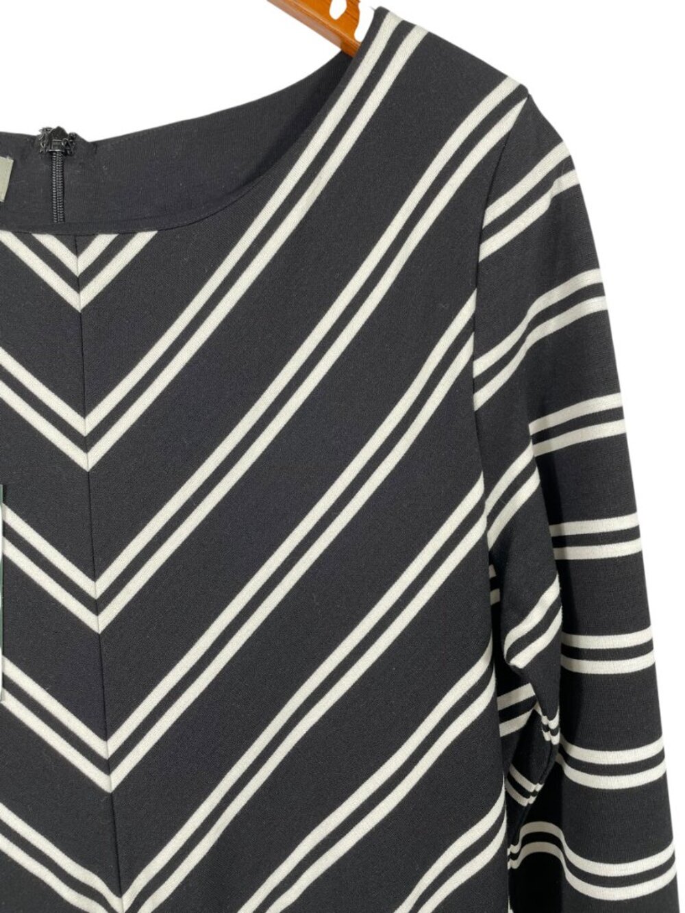 Hobbs London Harris Dress NWT US 14 Black Ivory Chevron Stripe Sheath UK 18 - Picture 4 of 12